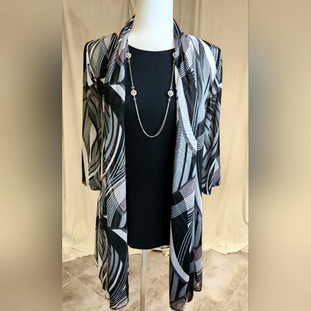 Creations Printed Black And White Mess Open Cardigan 3" Quarter Inch Sleeves